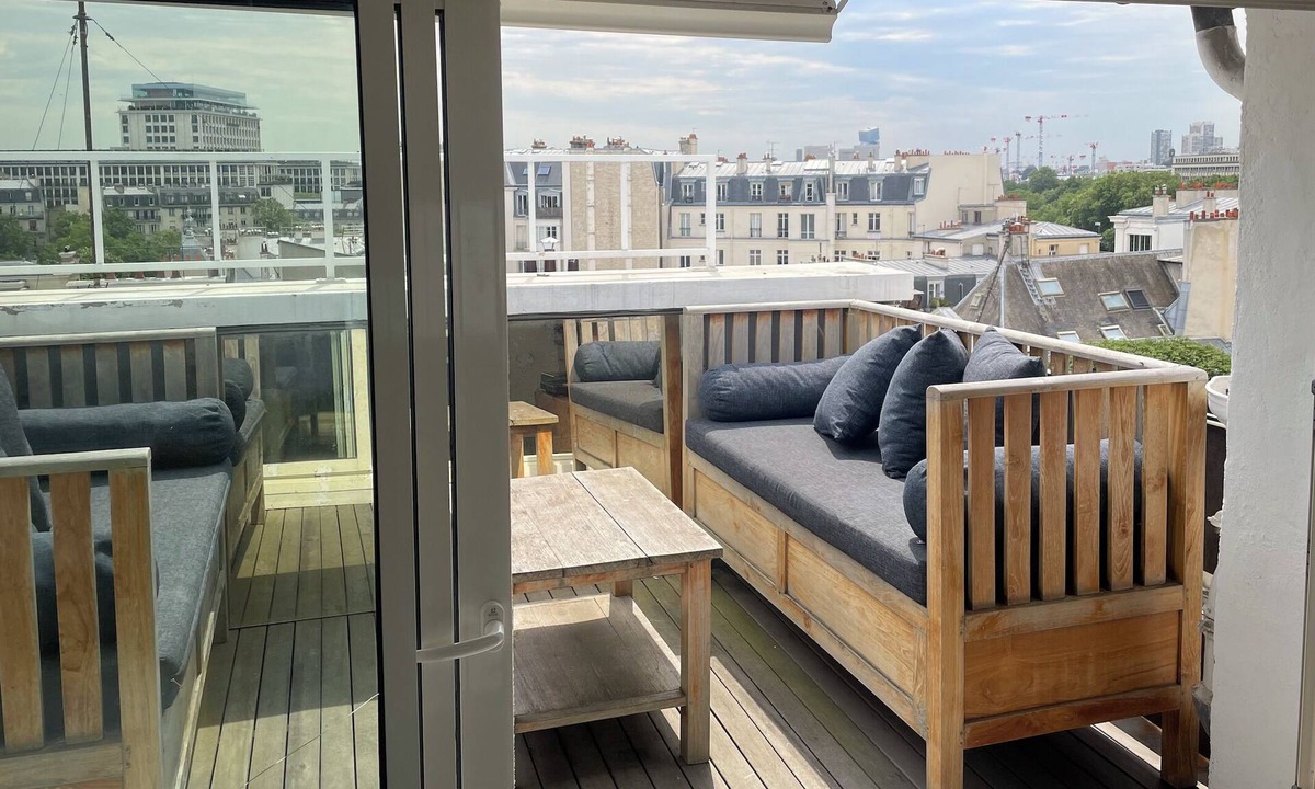 Arsenal Apartment | Apartment overlooking Paris
