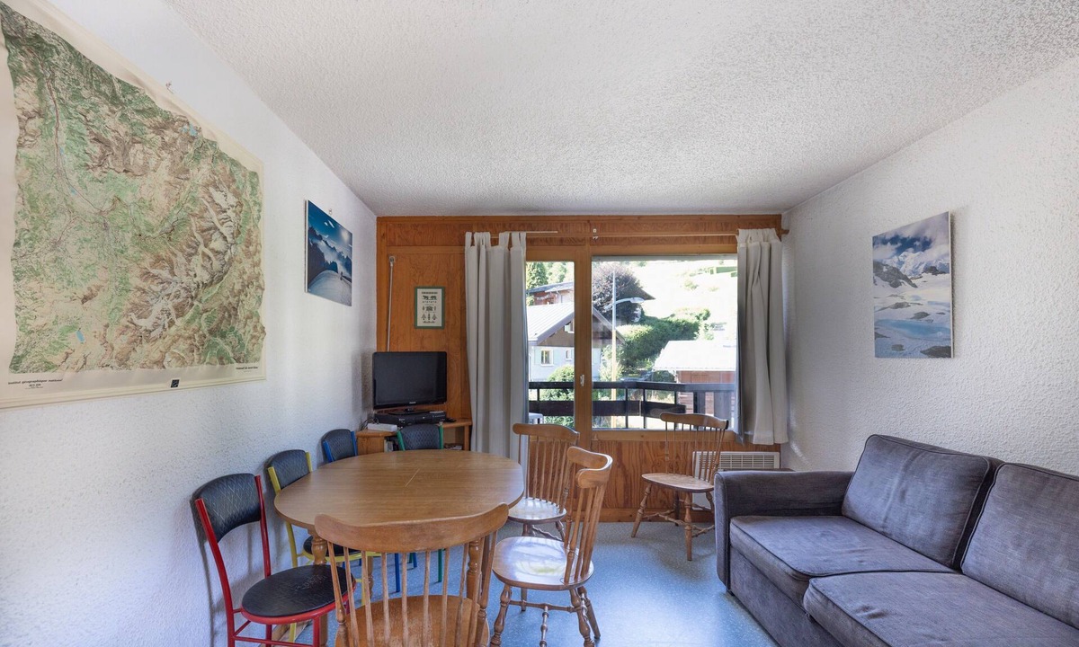 Les Houches Apartment | Apartment 'Prarion Mont Blanc' with Mountain View and Private Terrace