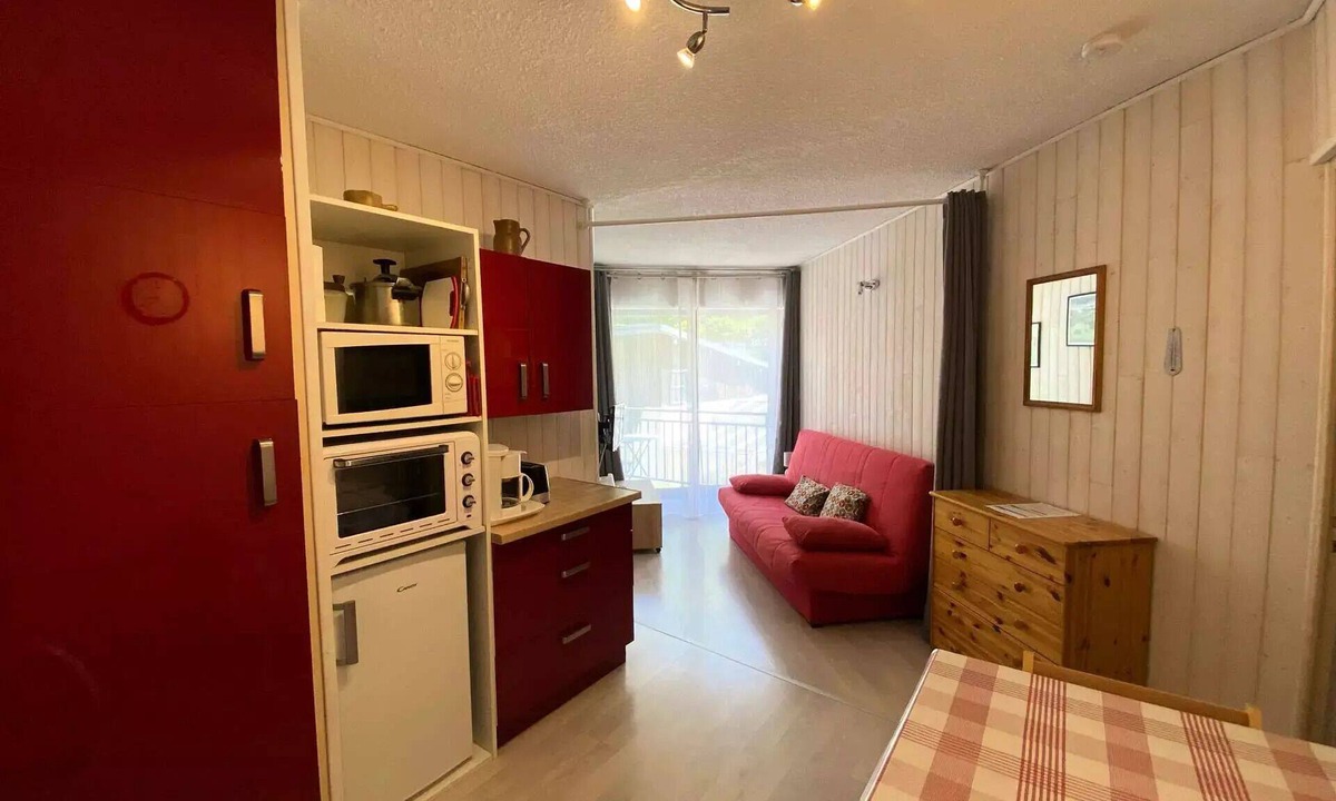 Bareges Apartment | Apartment that sleeps 5 in downtown Barï¿½ges
