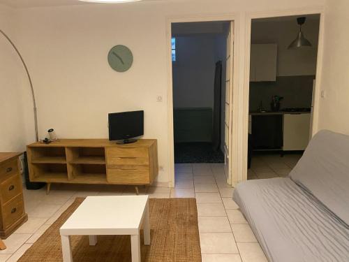 Sainte-Cecile-les-Vignes Apartment | Appartement 2 pièces au cœur de sainte Cécile les vignes