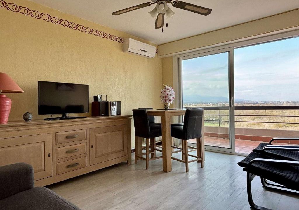 Argeles Plage Apartment | Appartement 2 pièces cabine 6 couchages ARGELES SUR MER AR200-098