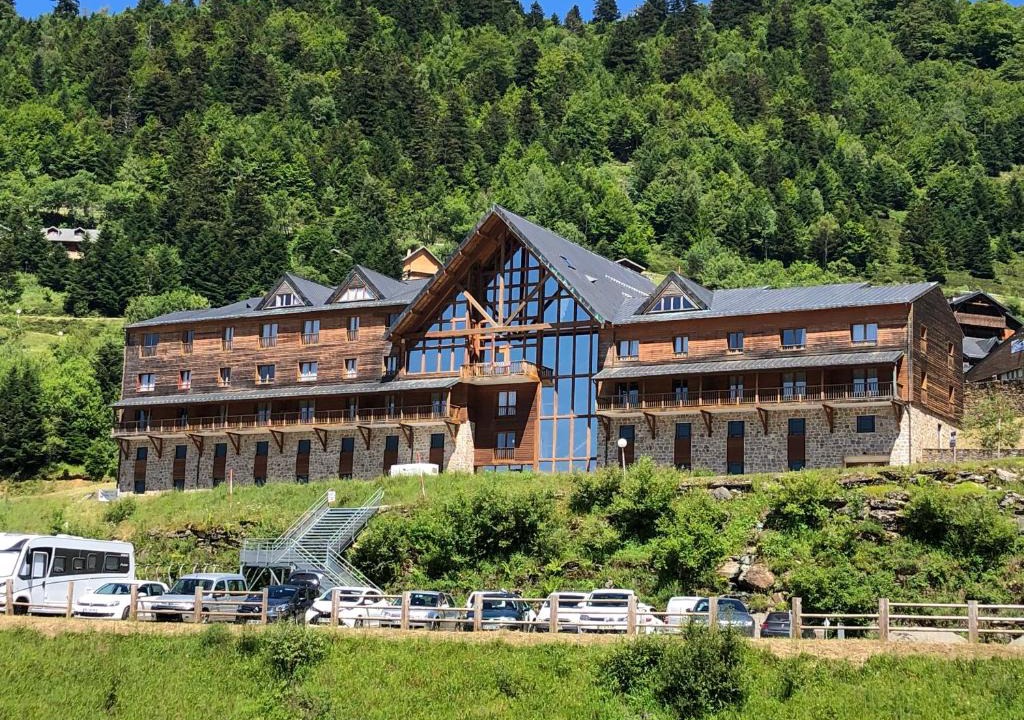 Guzet Neige Apartment | Appartement 4 personnes aux pieds des pistes, Ariège