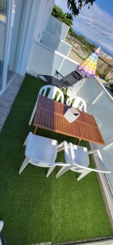 Monteux Apartment | Appartement balcon terrasse