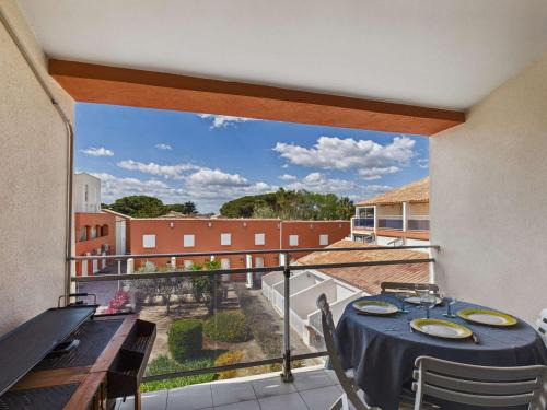 Le Grau-dʼAgde Apartment | Appartement climatisé 2 pièces à 160m de la plage avec terrasse, parking privé et proche commerces - FR-1-423-240