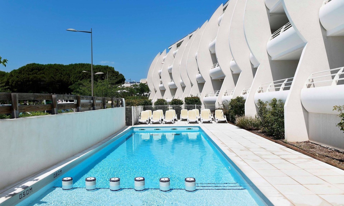 La Grande-Motte Condo | Appartement Confortable! Piscine Saisonnière