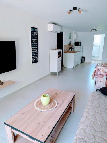 Bagard Apartment | Appartement cosy à Bagard