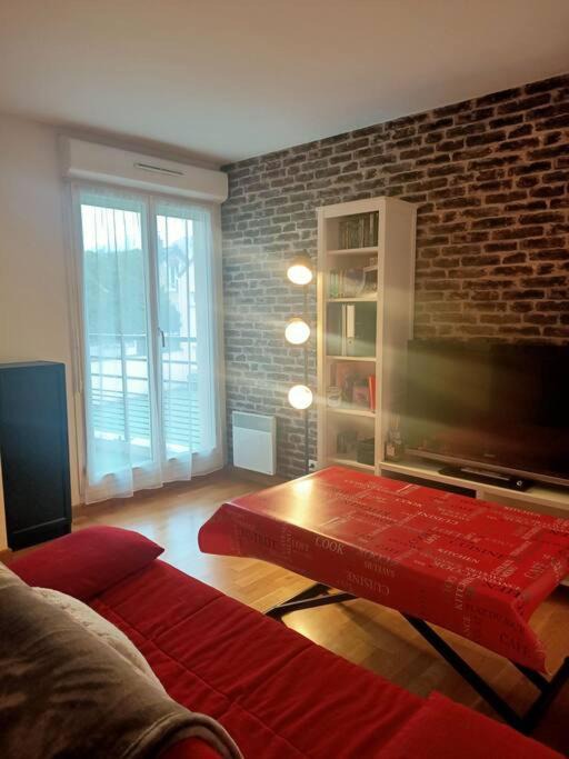 Corbeil-Essonnes Apartment | Appartement Cosy