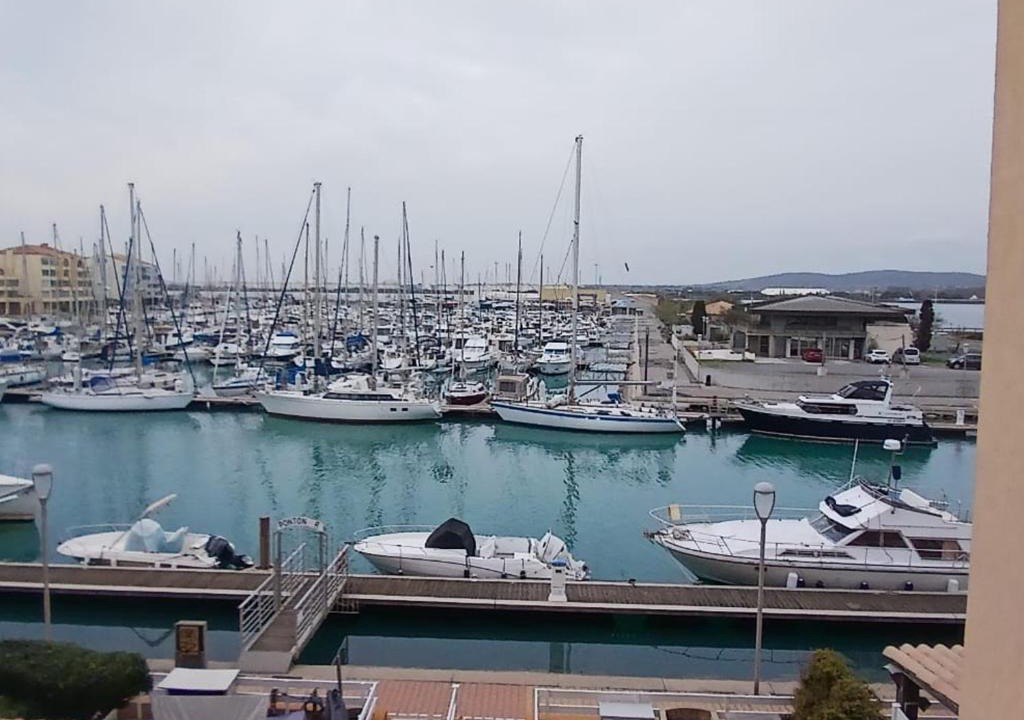 Frontignan Apartment | Appartement cosy vue port - 4 pers. - FR-1-785-17