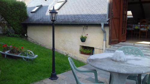 Arcizac-ez-Angles Apartment | Appartement Ferme Oustalet