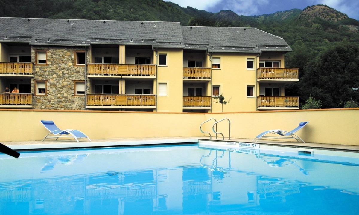 Bagneres-de-Luchon Hotel | Appartement cosy près du centre | Sauna et Parking