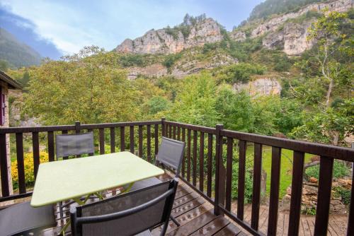 Sainte-Enimie House | Appartement "la tour" 2/4 personnes