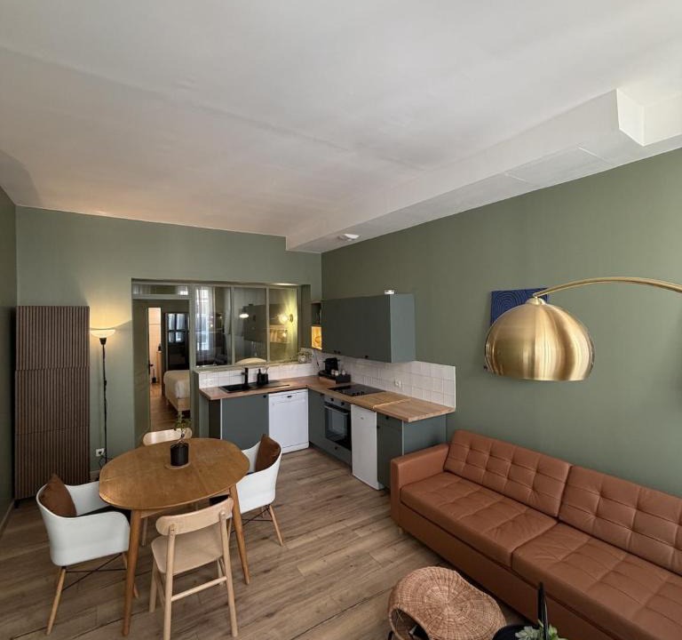 Chartrons Apartment | Appartement plein cœur des Chartrons rue calme