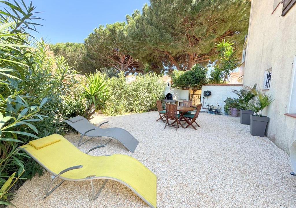 Canet-en-Roussillon Apartment | Appartement T2 avec grand jardin, parking et garage, a deux pas de la plage