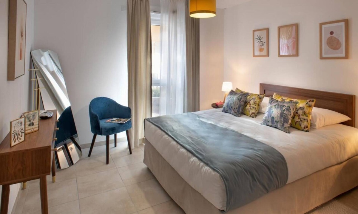 Ales Apartment | Appartement T2 avec une chambre séparée