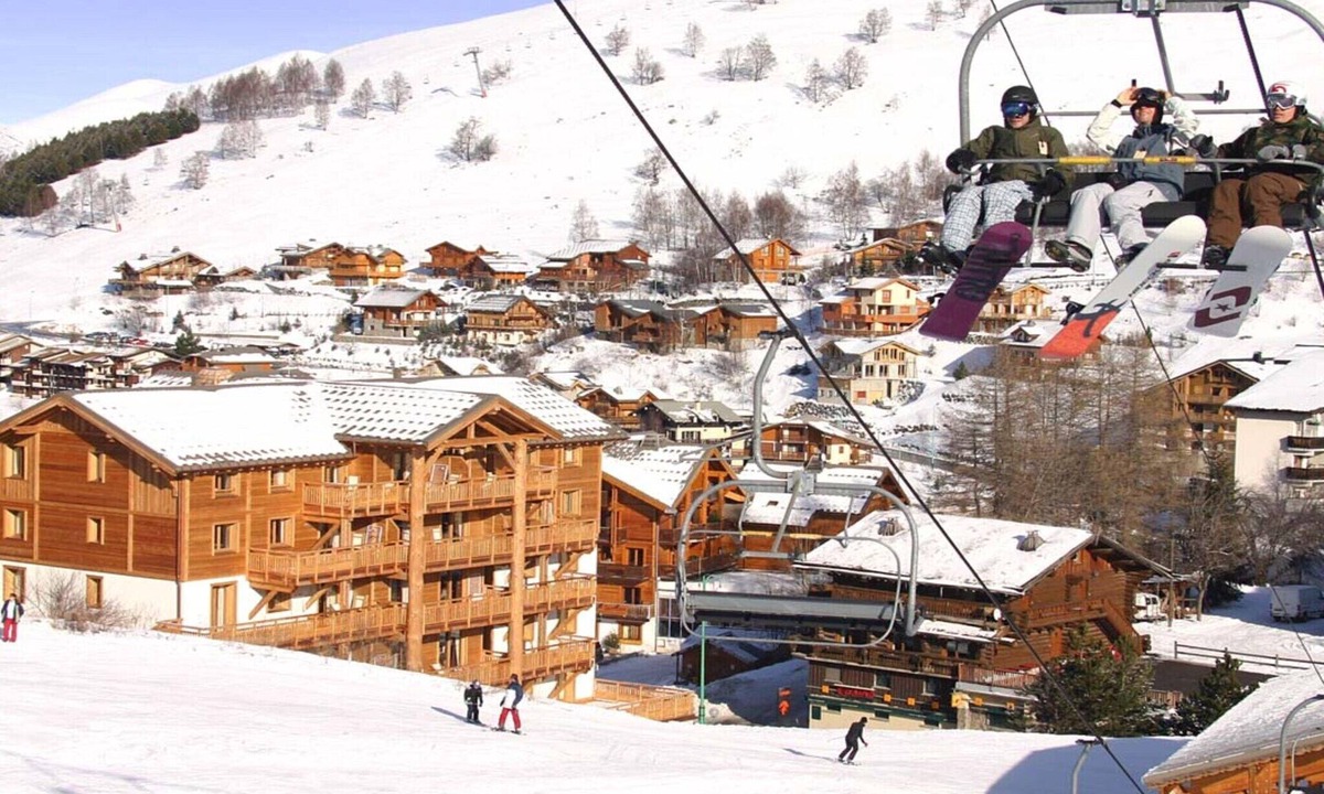 Les Deux Alpes Apartment | Appartment in VAUJANY (ISERE)