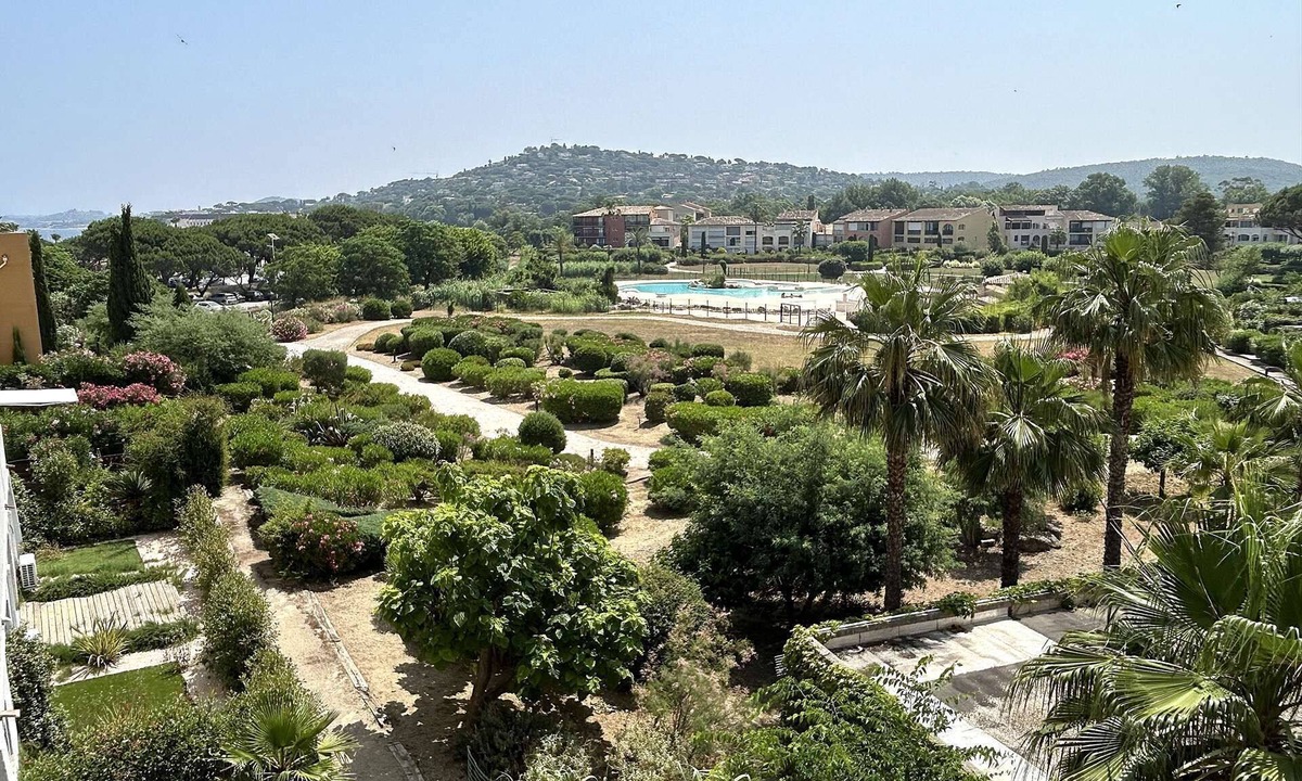 Port Cogolin Apartment | Appt T2 climatisé avec piscine et accès plage