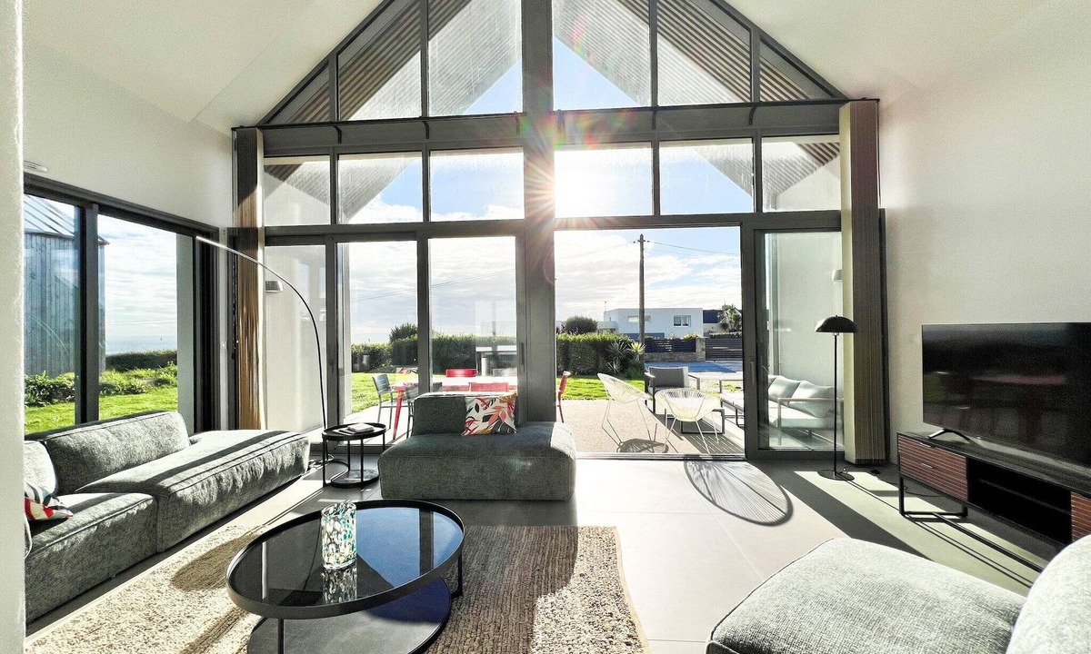Le Conquet Villa | Architect-designed villa with sea view