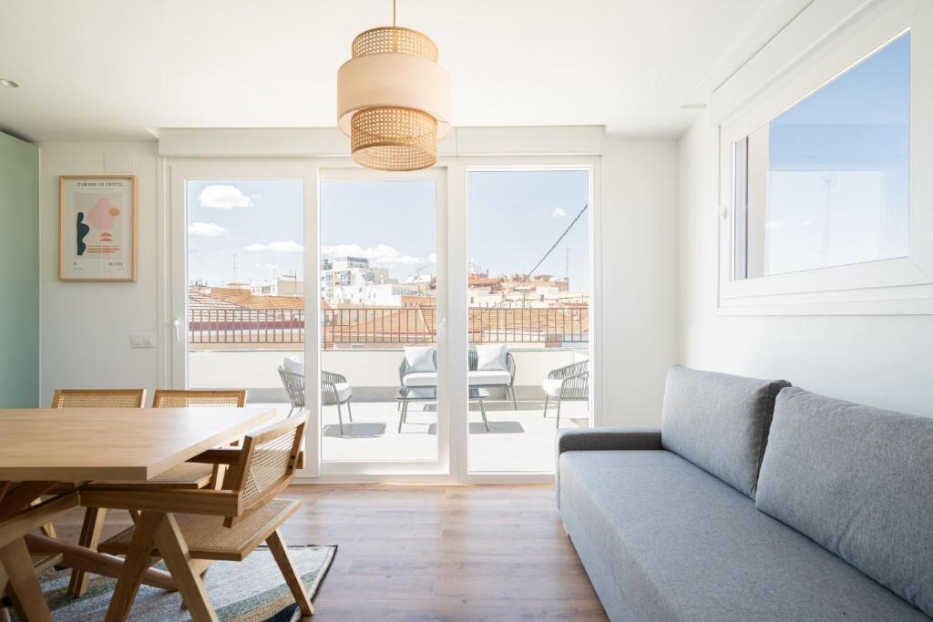 Carabanchel Apartment | Atico con terraza para 6 personas en madrid rio de alquiler temporal