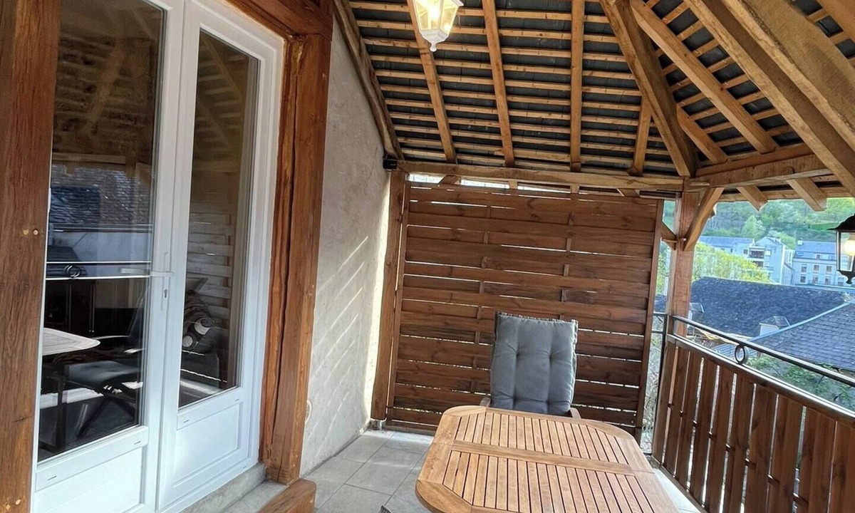 Terrasson-la-Villedieu House | Atypical house in Dordogne