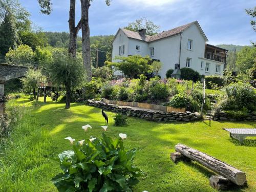 Argentat House | Au bord de La Marrone