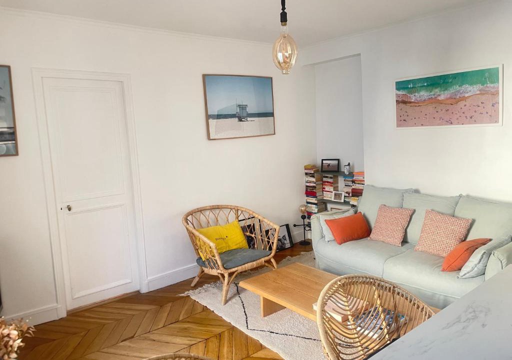 17th Arrondissement Apartment | Au pied de Montmartre