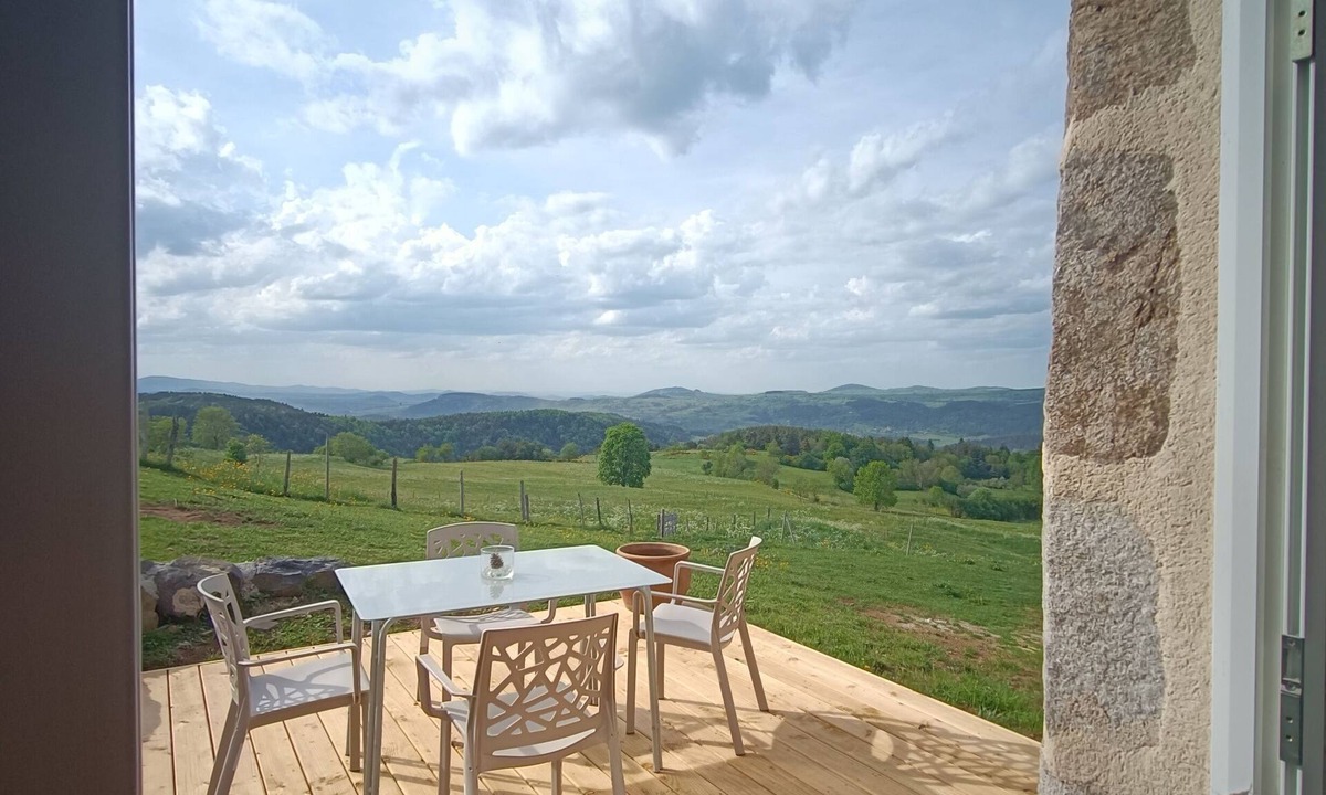 Lachapelle-Graillouse Other | Authentic restored farmhouse for lovers of the great outdoors.
