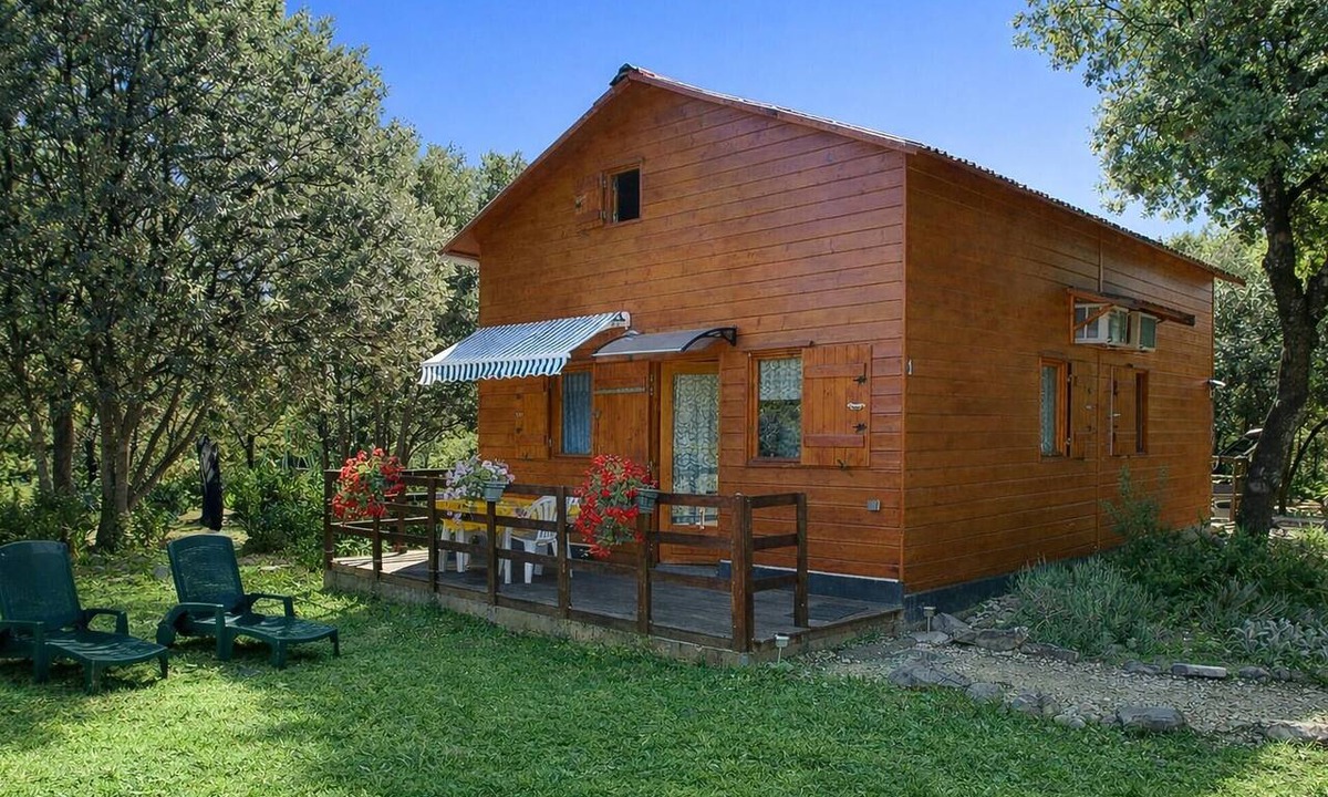 Saint-Jean-du-Pin House | Awesome home in Saint-Jean-du-Pin
