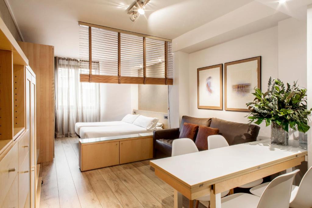 L'Antiga Esquerra de l'Eixample Apartment | Barcelona Apartment Aramunt