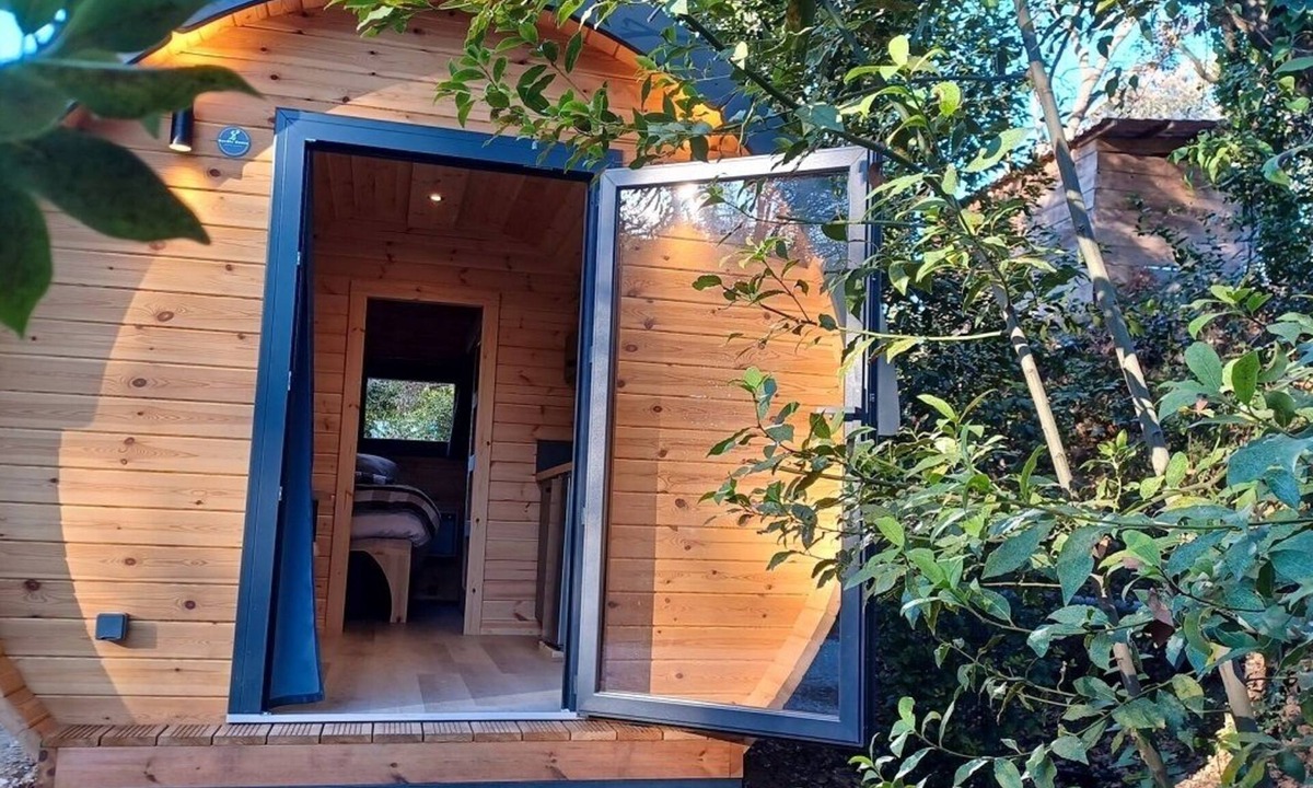 Murviel-les-Beziers Ski Chalet | Barrel Insolite