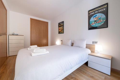 Arinsal Apartment | Barthe Holidays I Acogedor apartamento en Arinsal 4PAX a pie de pistas I Balcón con vistas y parking I Tintin