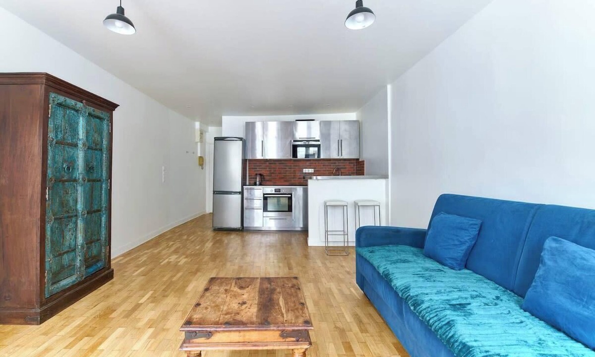 Quartier Sainte-Avoye Apartment | Beaubourg · 3rd · Atypical & Spacious Apartment – managed by Mey Agency