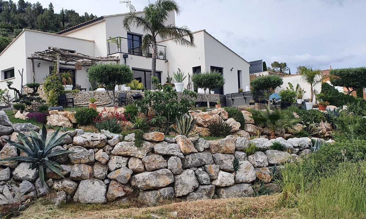 Calvisson House | Beautiful, air-conditioned house with a hot tub