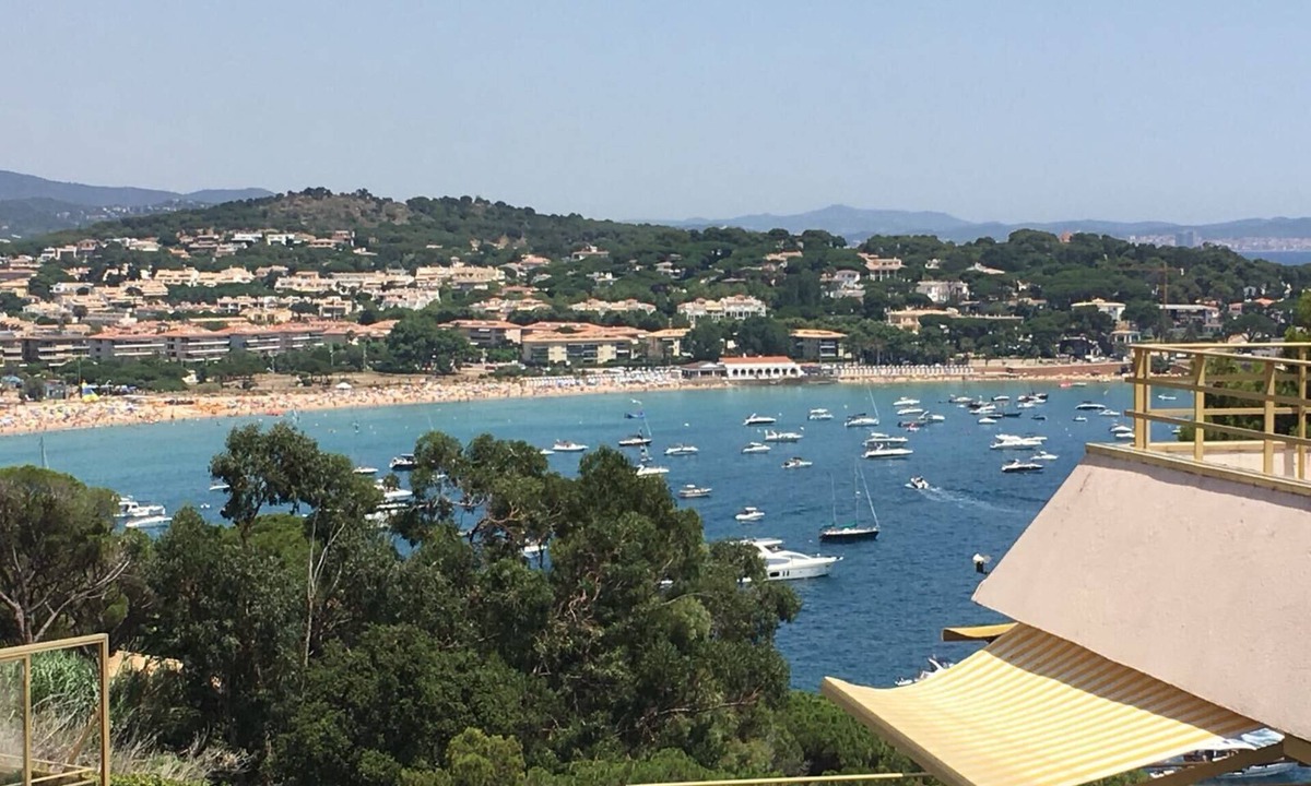 Sant Feliu de Guixols Apartment | Beautiful apartment with large terrace and spectacular views of Sant Pol bay
