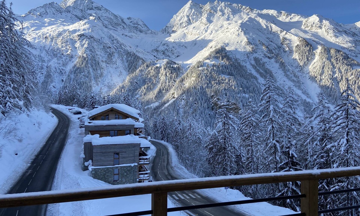 Sainte-Foy-Tarentaise Apartment | Beautiful new apartment 86 m2, 3 bedrooms 3 bathrooms south facing mountain view