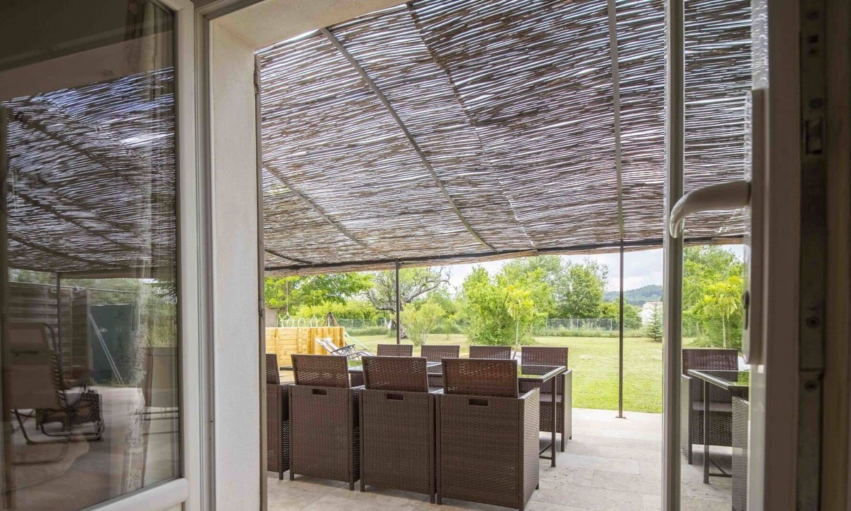 Pernes-les-Fontaines Villa | Beautiful private villa for 6 guests with WIFI, private pool, A/C, TV, patio and parking