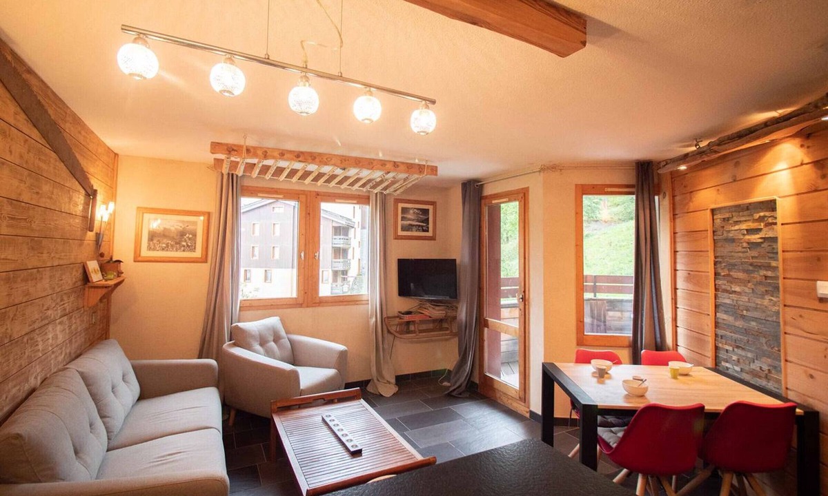 Valmorel Apartment | Beautiful renovated 3-room apartment with balcony, optional parking in Valmorel