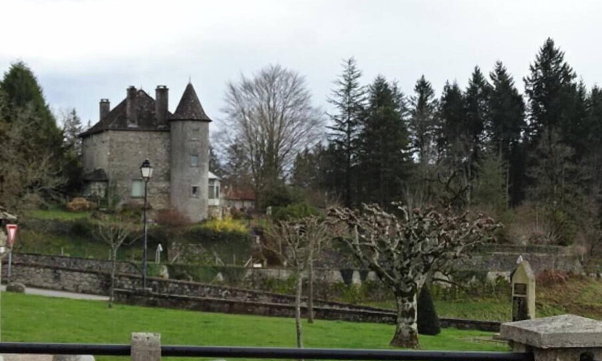 La Chapelle-Saint-Geraud House | BED AND BREAKFAST THE HOUSE OF VALIE