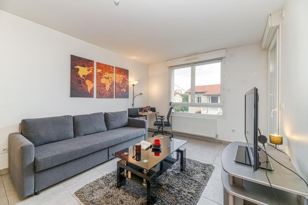 Quartier Exposition-Bajatiere Apartment | Bel appartement-garage privé-balcon-wifi fibre