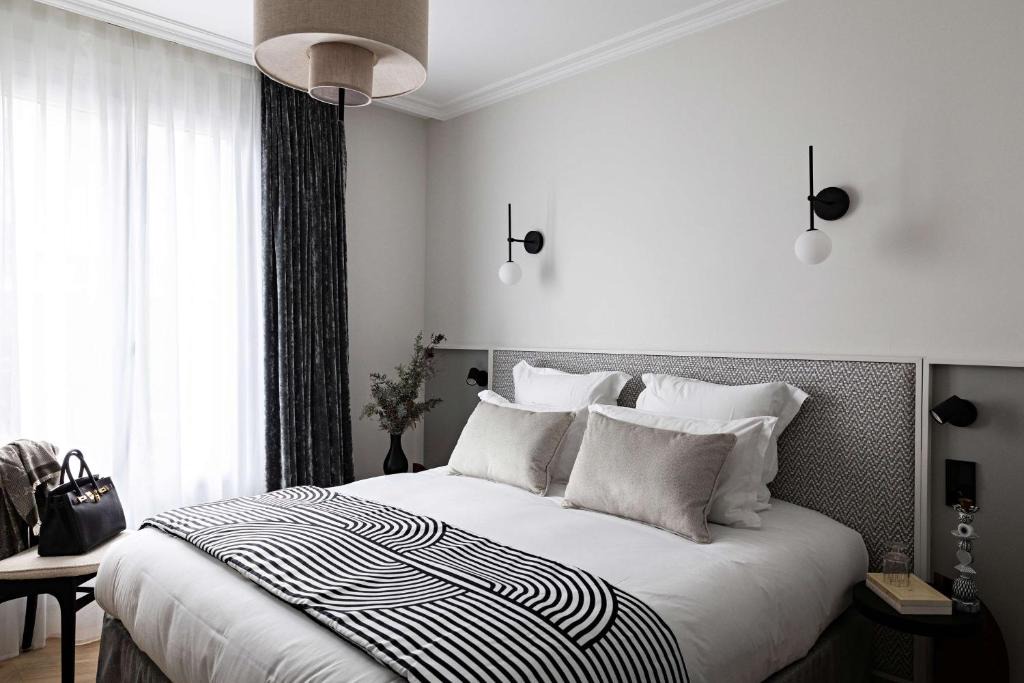L'Europe Hotel | Best Western Premier The Blake Paris Gare Saint Lazare