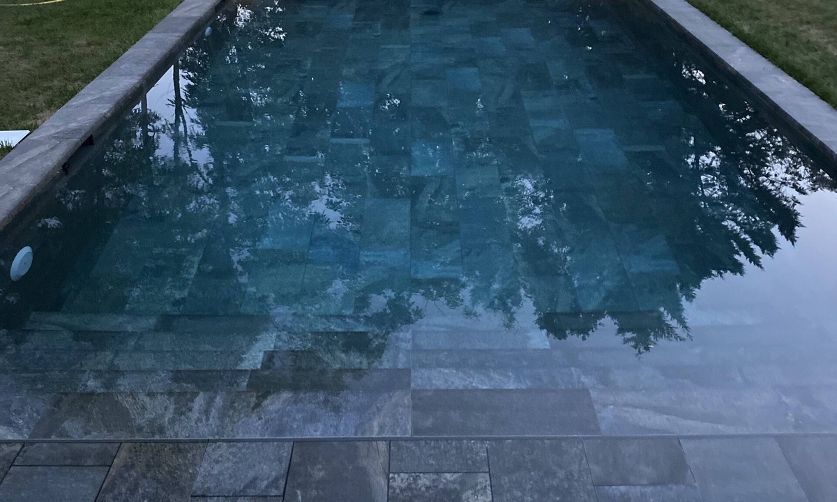 Queyrac House | Between ocean, forest and vineyards