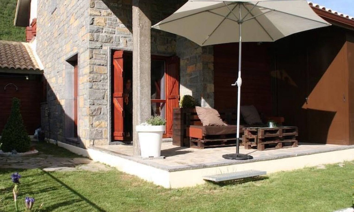 Gavin House | "Biescas by Interhome