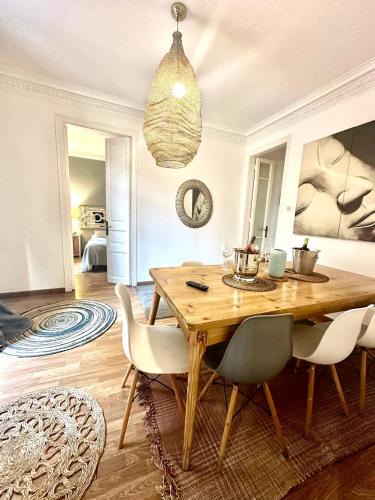 La Nova Esquerra de l'Eixample Apartment | Big and Bright Apartment BCN