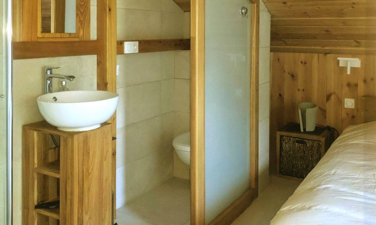 Saint-Jean-de-Maurienne House | Big House Chalet with garden and covered terraces