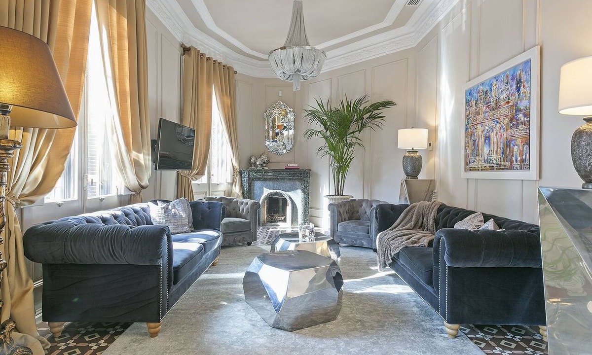 L'Antiga Esquerra de l'Eixample Apartment | Biggest luxury apartment Eixample, next to Casa Batlló