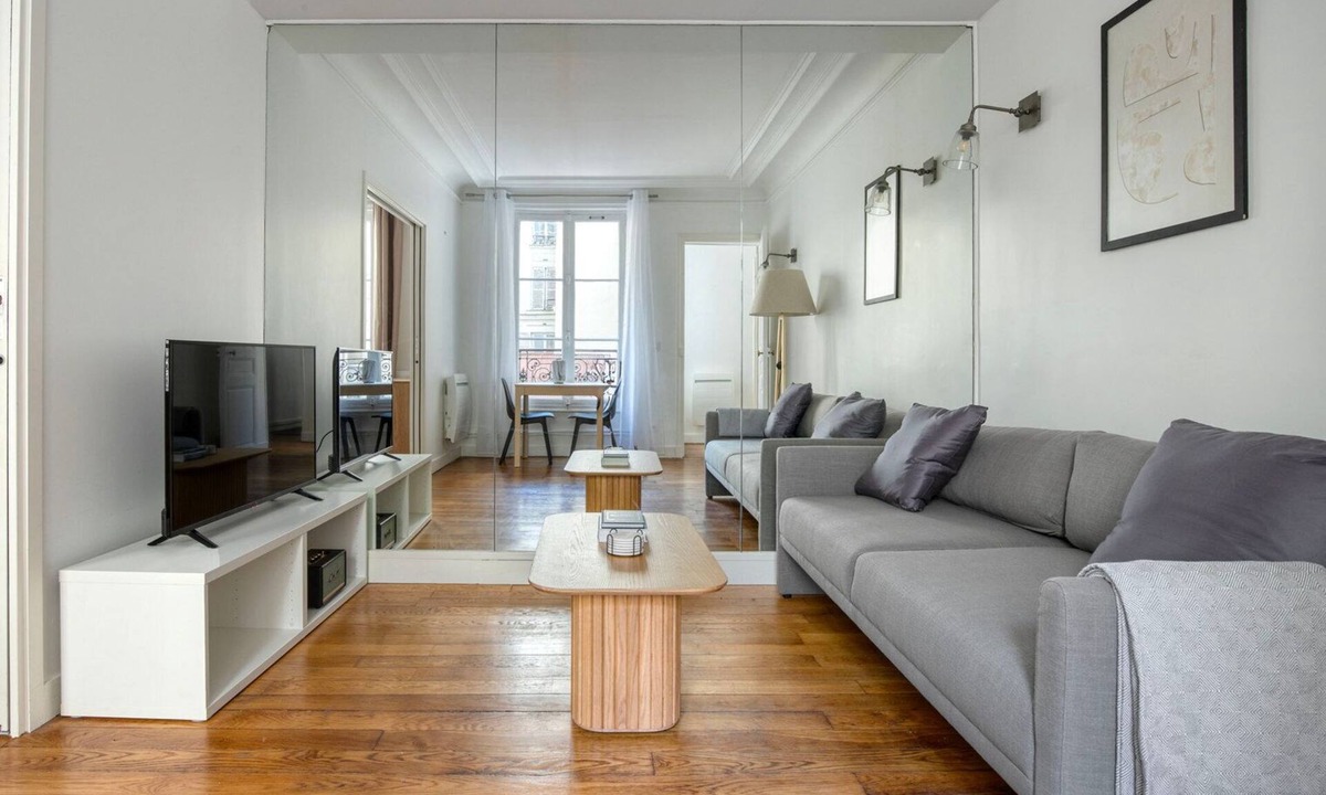 Ternes Apartment | Blueground | Auteuil, concierge, nr Seine & dining
