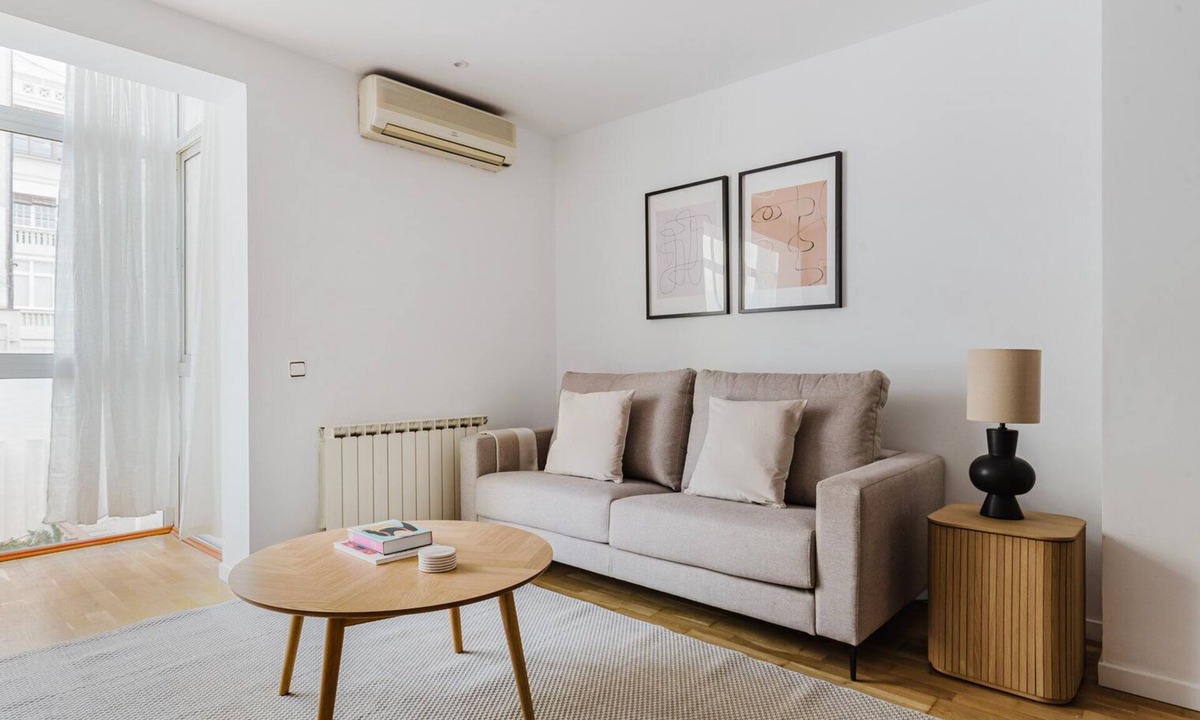 la Vila de Gracia Apartment | Blueground | Vila de Gràcia, AC & w/d, nr park