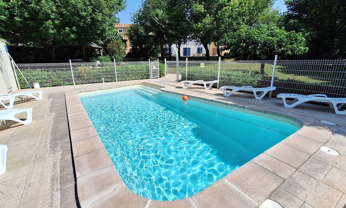 Saint-Gauderic House | BOYER BAS COTTAGE (2–10 people) With Private Pool
