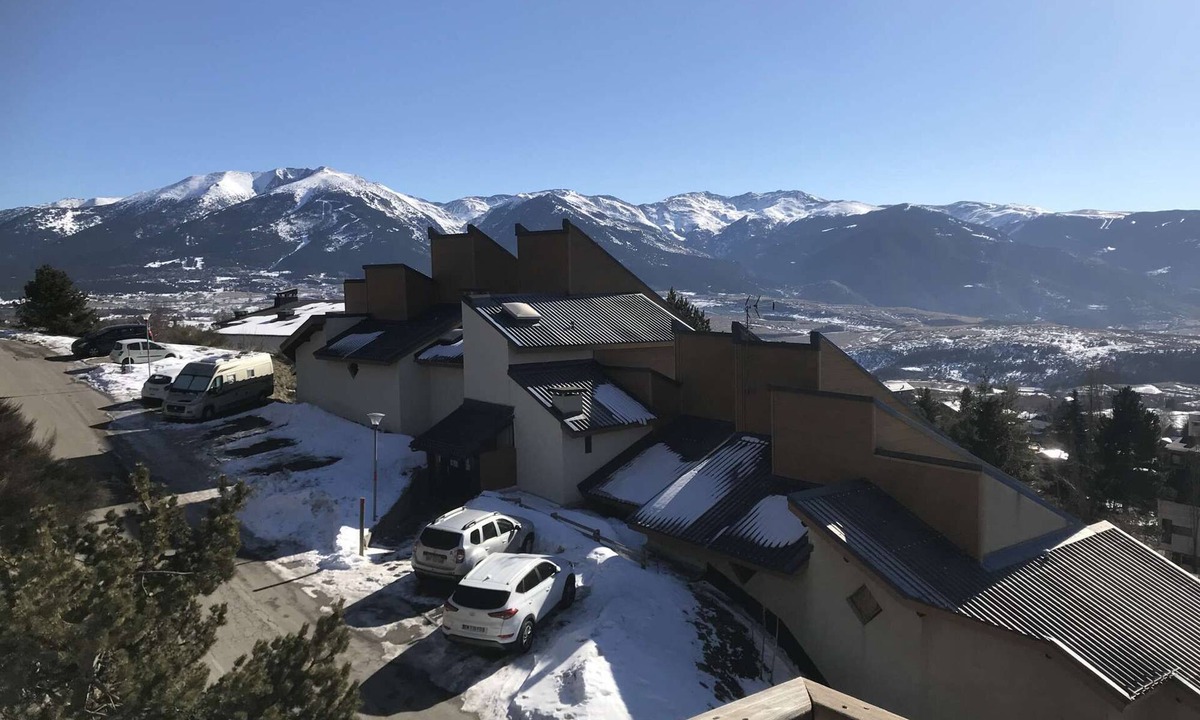 Font-Romeu-Odeillo-Via Apartment | Brand new "jungle" studio - panoramic view - parking - city center