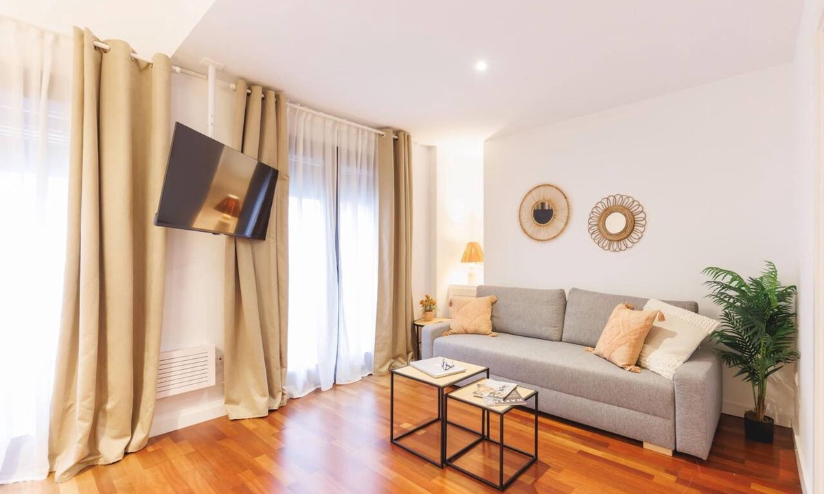 el Mercadal Apartment | Bravissimo Plaça Catalunya 2-2, duplex apartment