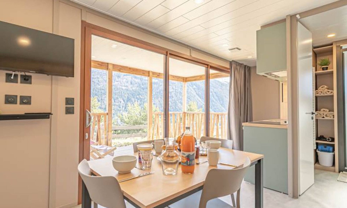 Aussois Ski Chalet | Bright Chalet 4 pers in Aussois with sun loungers